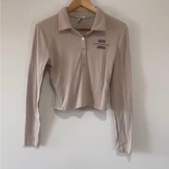Rue21 Beige Button Down Cropped Shirt - Picture 1 of 4